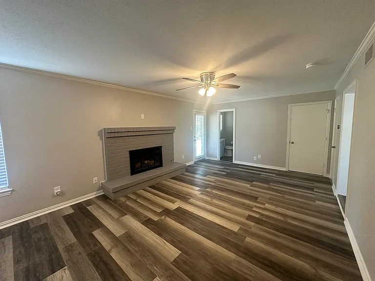 4304 Jenny Ln — Photo 6