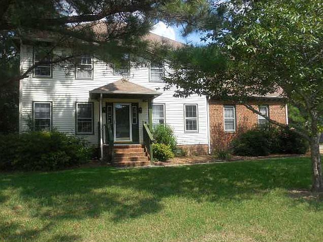 1st image of 1300 Plantation Lakes Cir