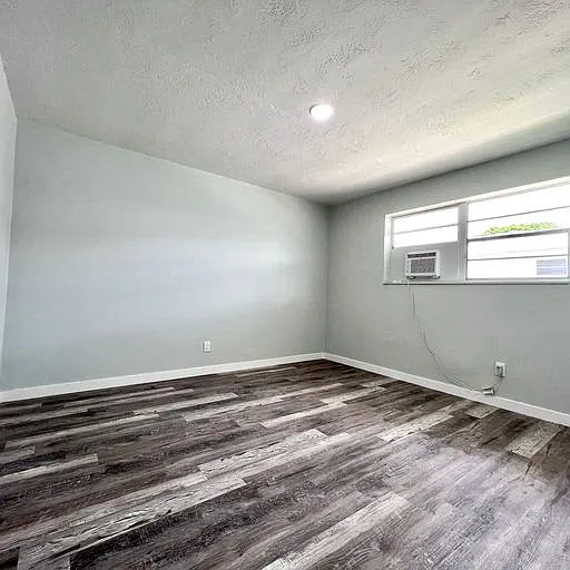 837 NW 10th St #1 — Photo 12