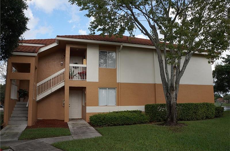 1st image of 770 NW 92nd Ave