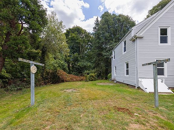 3rd image of 15 Royal St