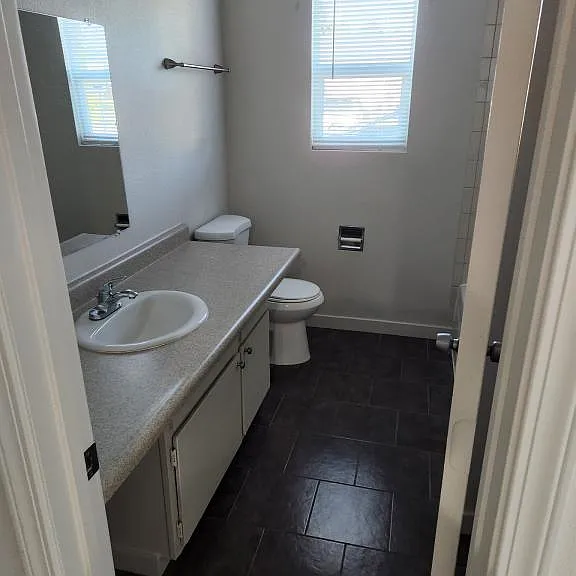 3308 Maple St — Photo 5
