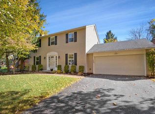 7554 Saunderlane Rd, Columbus, OH 43235