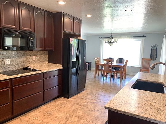 4th image of 659 Darrough Dr