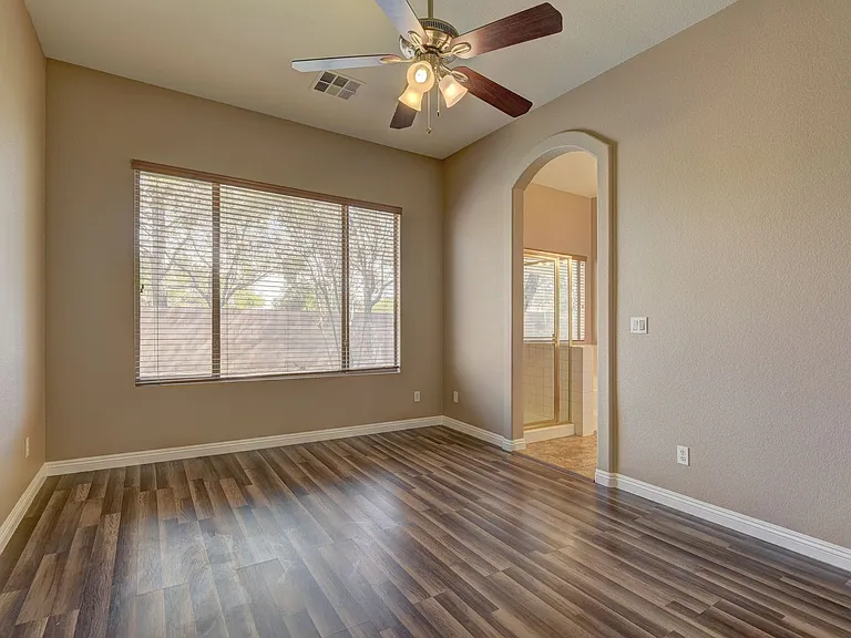 10876 Scamadella St — Photo 10