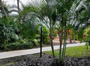1706 Belleair Forest Dr, Belleair, FL 33756