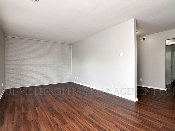 3rd image of 212 E 13th St APT 10