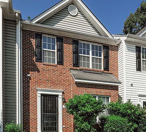 2nd image of 102 Heritage Creek Way