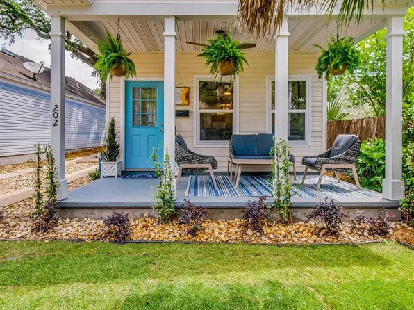 202 N Reus St, Pensacola, FL 32502