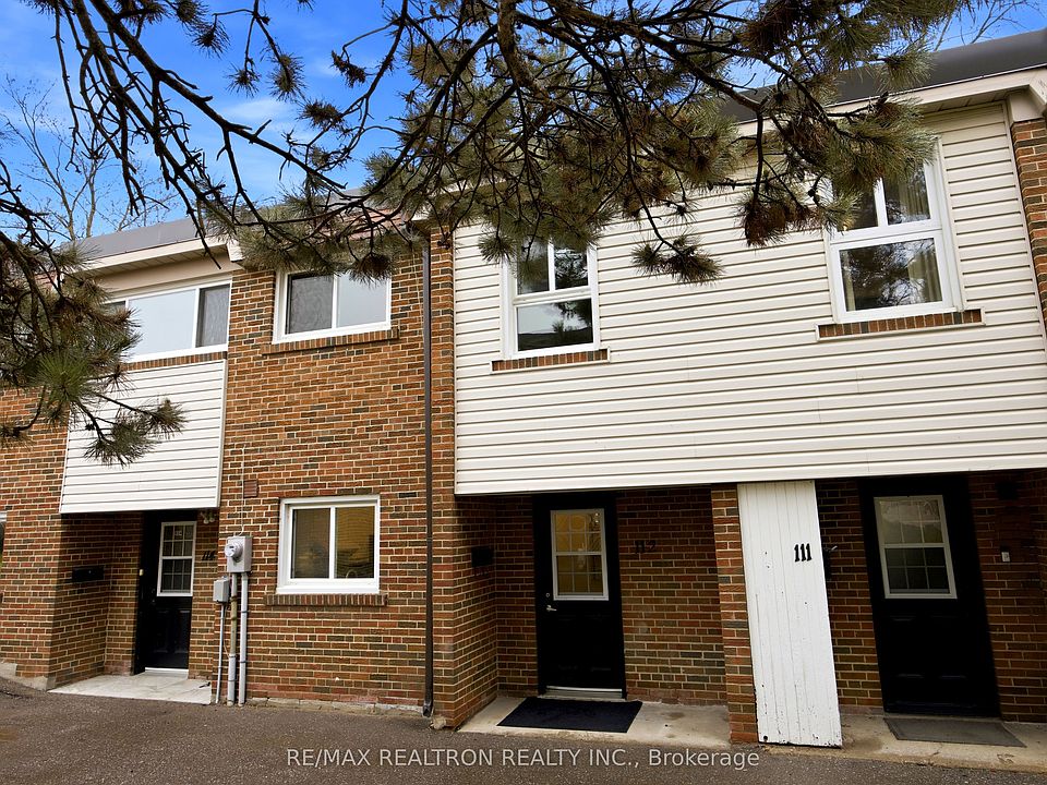 1st image of 57 Godstone Rd #112