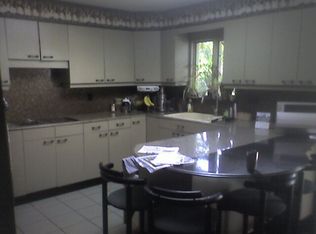 1375 Carole Ct, Valley Stream, NY 11580