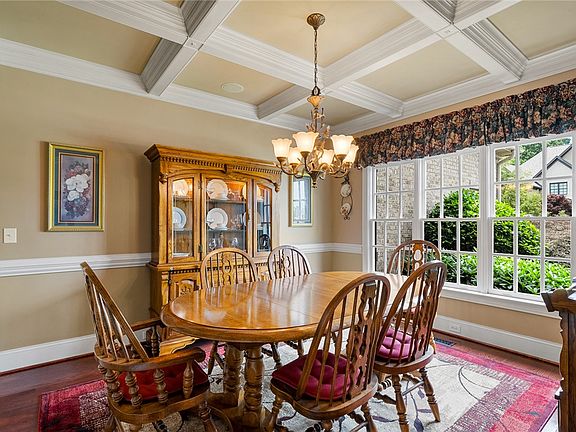 5th image of 208 Riverstone Way