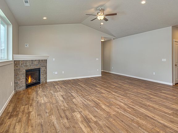 5th image of 1302 NE Brookstone Loop