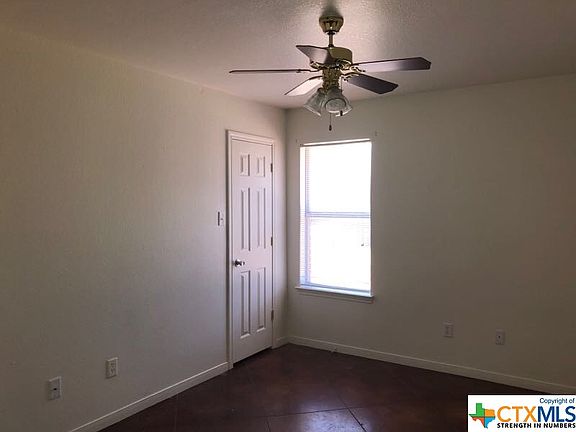 5th image of 801 Harley Dr