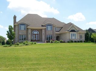 1894 Brookview Dr, Saline, MI