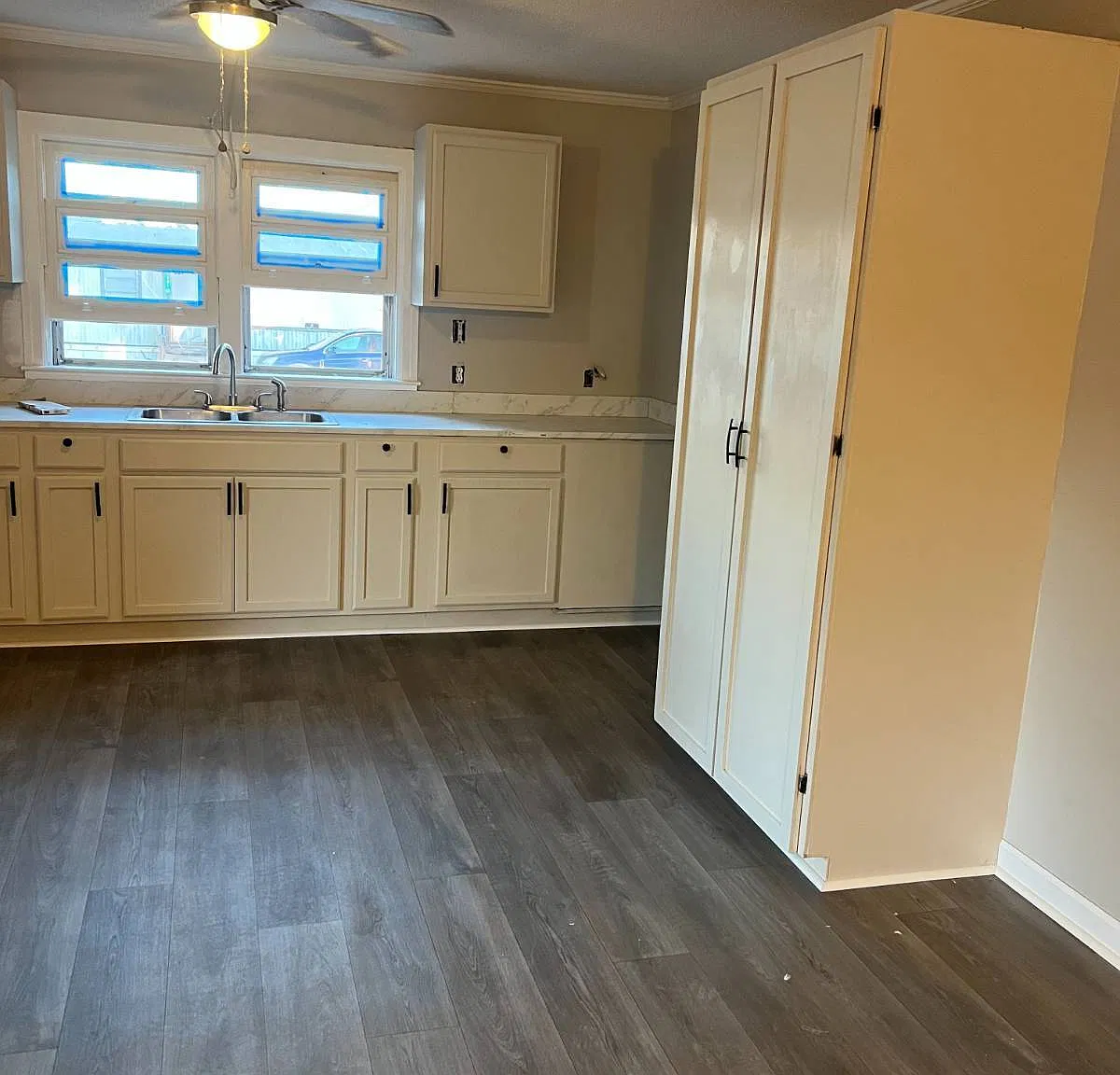 3 bed, 1.0 bath, $1,500 — Photo 4