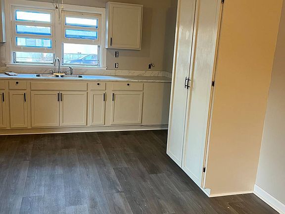 4th image of 301 True Temper Rd #31