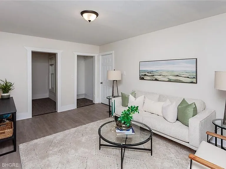 1215 Clark St — Photo 37