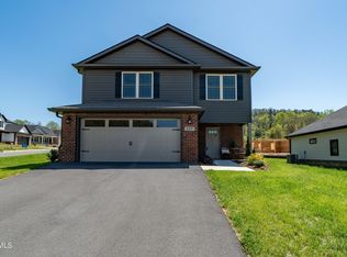 117 Ervin Loop, Erwin, TN 37650