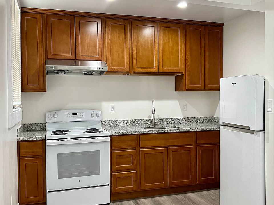 2nd image of 1435 1st Ave #8