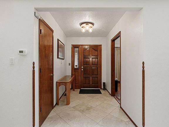 5th image of 3101 Pershing Ave SE