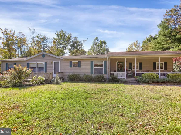 813 Indian Mound Rd, Port Royal, PA 17082