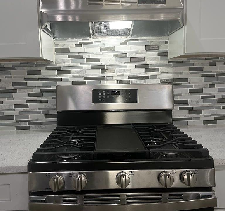 1st image of 800 S 15th St #3