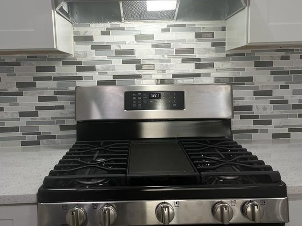 800 S 15th St #3
