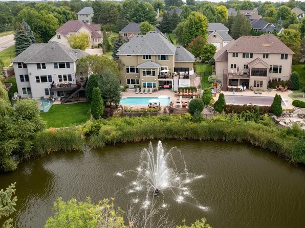 9430 Riley Lake Rd, Eden Prairie, MN 55347
