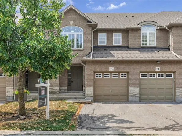130 Robert St #32, Milton, ON L9T 6E3