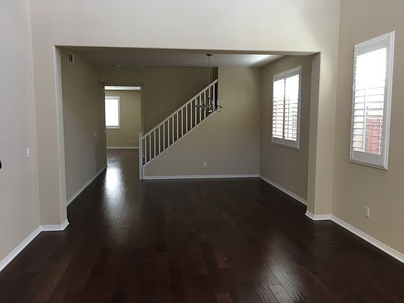 3rd image of 2728 Vine Street