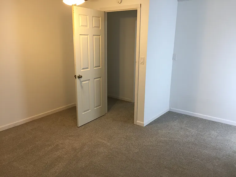 1217 E Indiana Ave — Photo 17