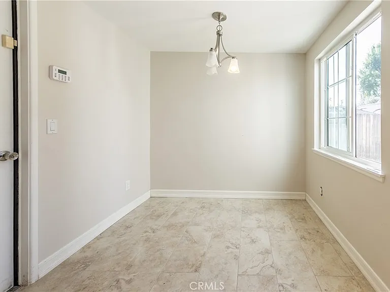 25145 Daisy Ave — Photo 12