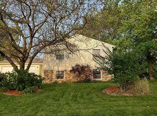 909 Hastings Ter, Valparaiso, IN 46383