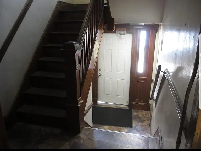 43 Hollywood St #1L — Photo 10