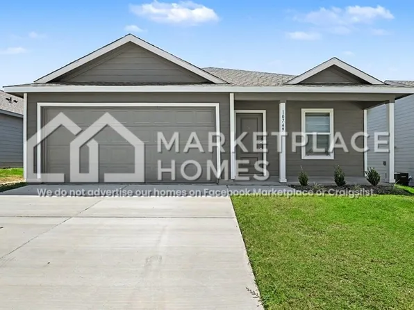 10749 Revolver Dr, Fort Worth, TX 76108