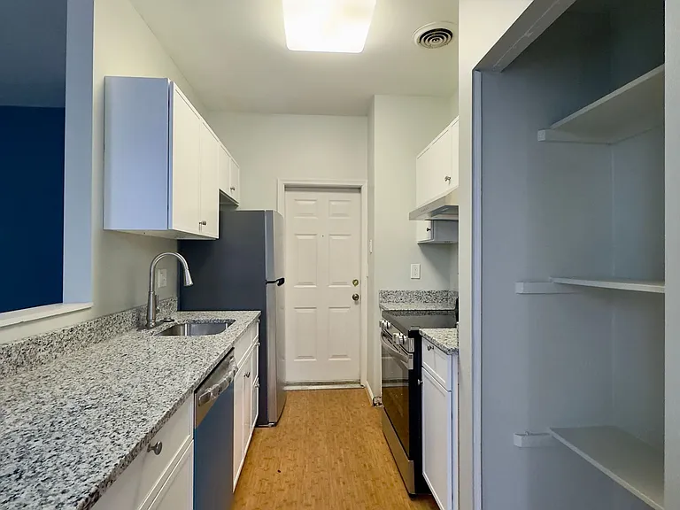 Apartment Units in Reservoir Hill, Baltimore, MD! — Photo 4