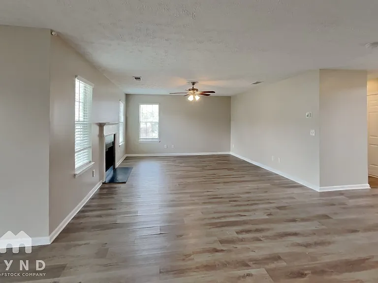 1037 Saint Augustine Pkwy — Photo 5