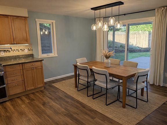 Convinient access from the kitchen to the fenced backyard