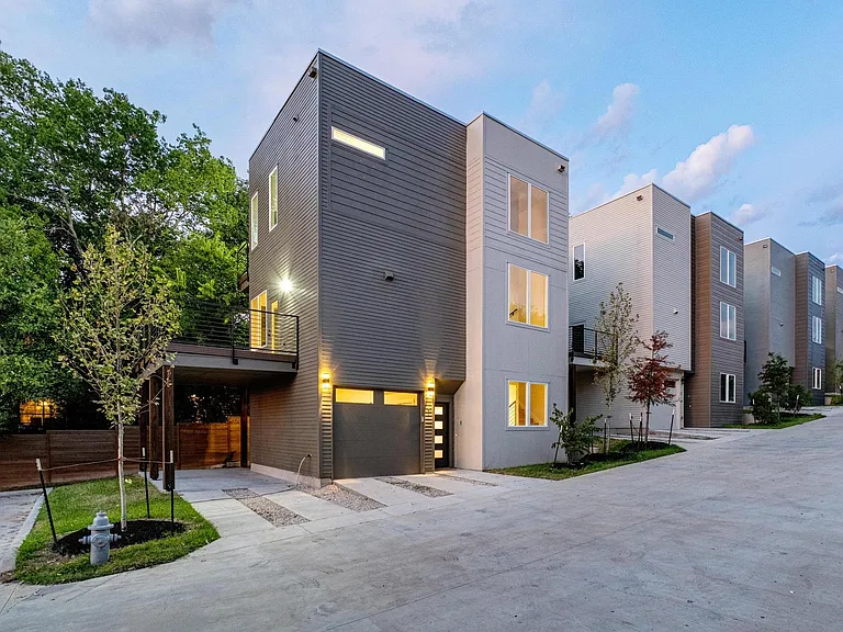 2309 Montopolis Dr #1 — Photo 31