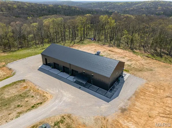 709 Eberhardt Ln, De Soto, MO 63020