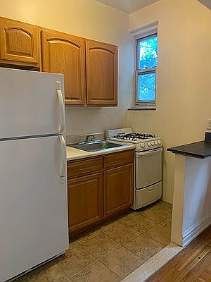 4th image of 40-39 48th St #D22