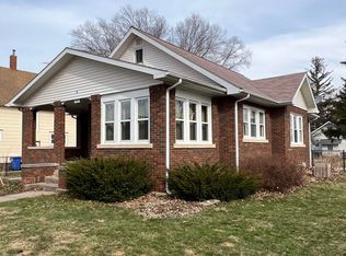 513 3rd Ave, Charles City, IA 50616