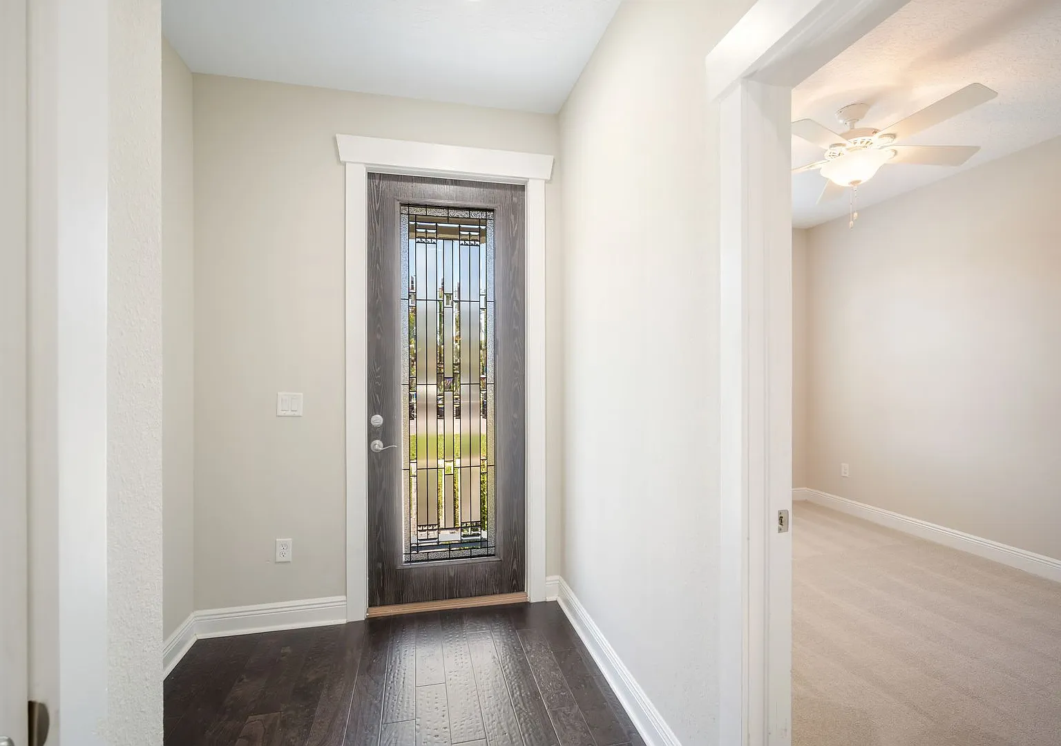 Great South Tampa 4BR/3BA townhome with 2 car garage in Plant H.S. District. — Photo 4