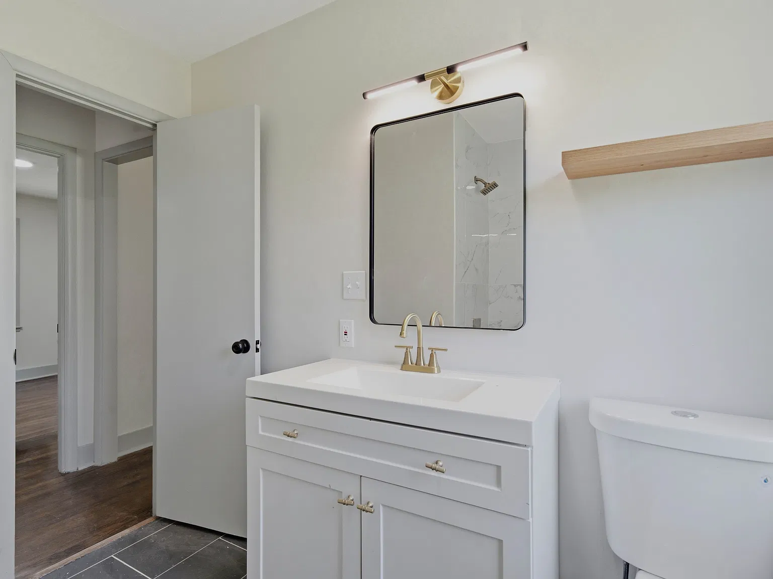 3 bed, 1375 sqft, $2,299 — Photo 4