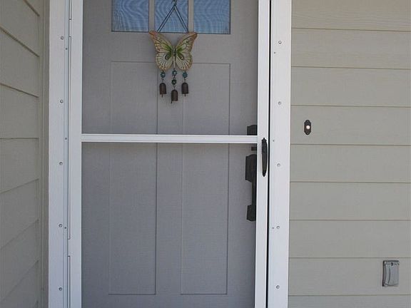 3rd image of 1509 E Moreno St