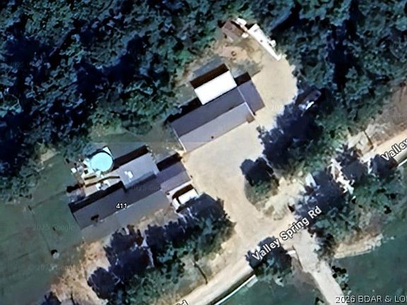 5th image of 411 Valley Spring Rd