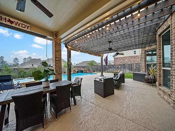 3rd image of 59 Springtime Creek Dr