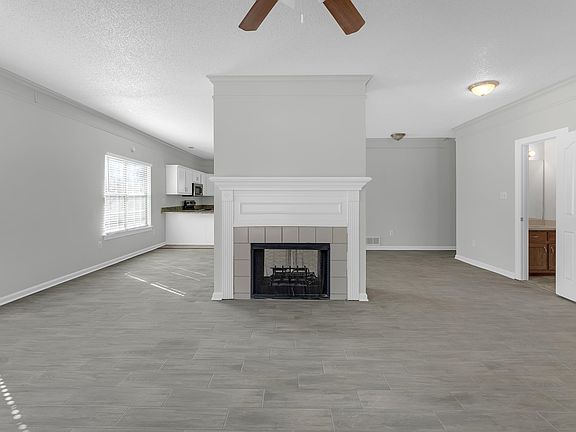 2nd image of 2593 Kate Bond Rd