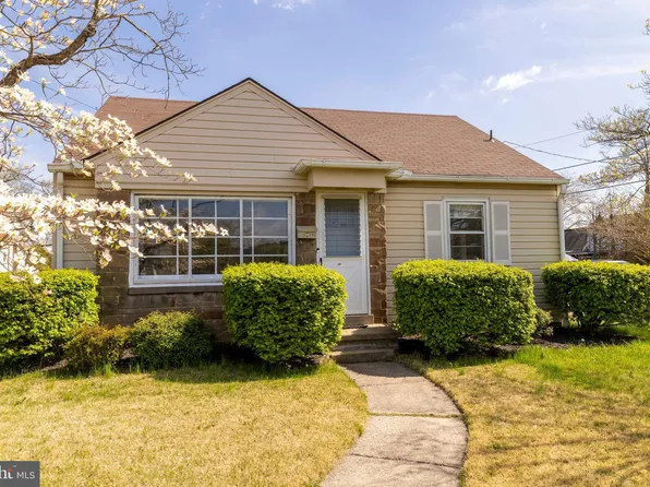 19 W 9th St, Lansdale, PA 19446